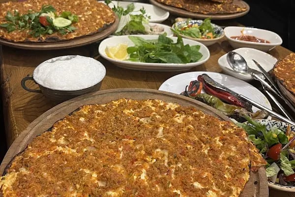 Mandalin Cafe &amp; Restaurant - Resim 7