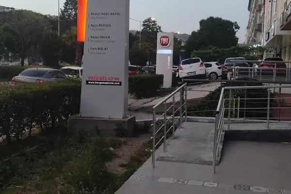 Özel Bergama Dental Ağız Diş Sağlığı Polikliniği - Resim 2