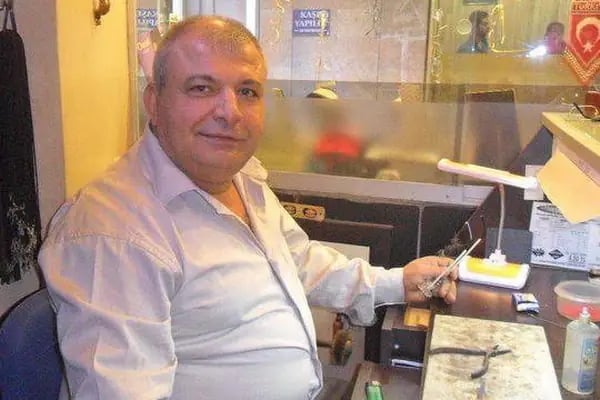 SAAT VE GÖZLÜK TAMİRCİSİ HULUSİ USTA - Resim 11