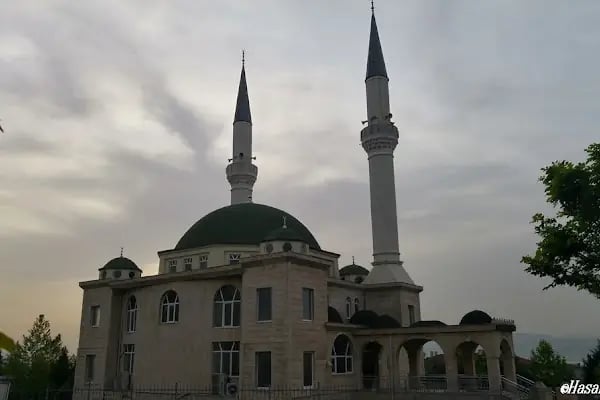 İbrahim Hakkı Hazreti Cami - Resim 1