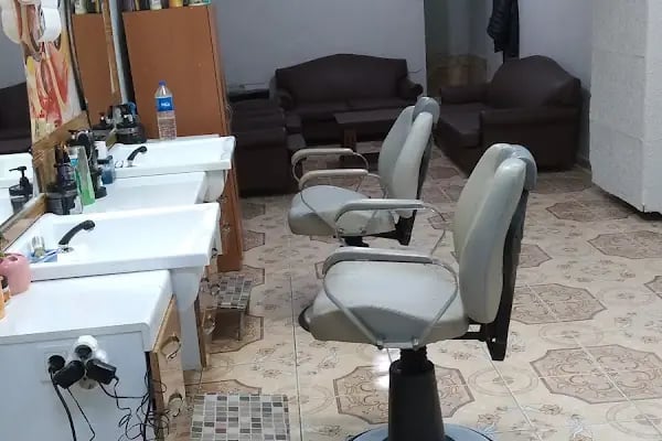 صالون حلاقة حسام للحلاقة الرجالية KUAFÖR HUSAM - Resim 8