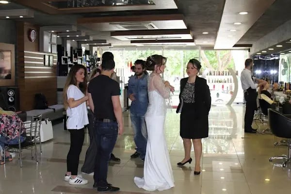 Erol Bulut Kuaför ve Güzellik Salonu (Güneşli) - Resim 11