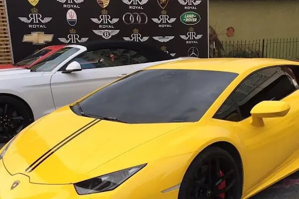 ROYAL LUXURY CAR RENTAL - Resim 2