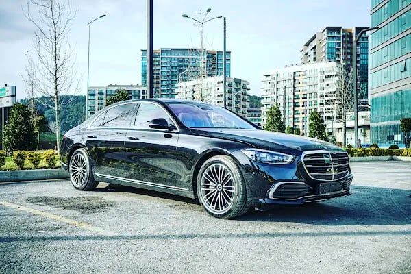 ROYAL LUXURY CAR RENTAL - Resim 4