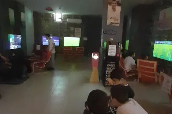 Takıntı Cafe &amp; Bistro - Resim 12