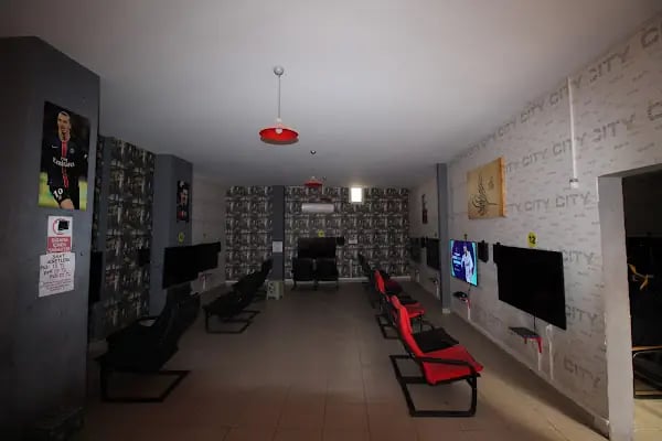 Takıntı Cafe &amp; Bistro - Resim 13