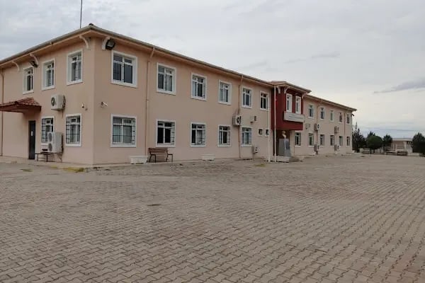 EMİNE İLHAN KADAM MESLEKİ VE TEKNİK ANADOLU LİSESİ - Resim 2
