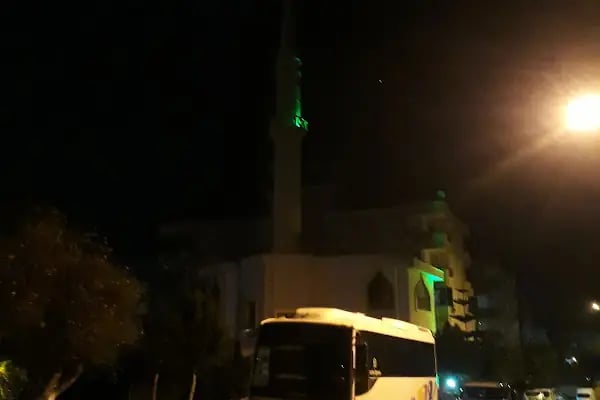İzzet - Zehra Badem Cami - Resim 13