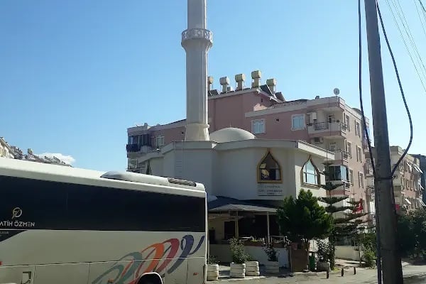 İzzet - Zehra Badem Cami - Resim 8