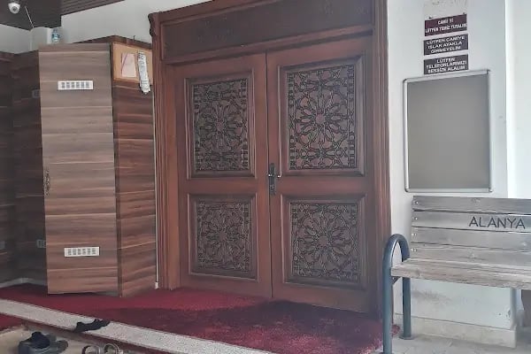İzzet - Zehra Badem Cami - Resim 11