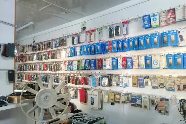 Cep Doktoru Yiğenoğlu TEKNİK SERVİS - Resim 3