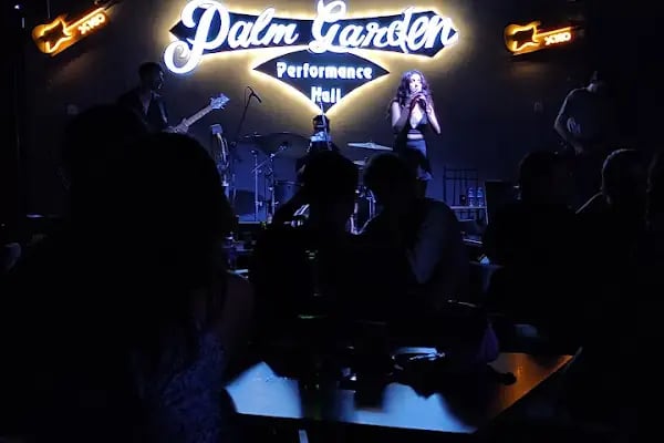 Dora Lounge &amp; Kahve Evi - Resim 4