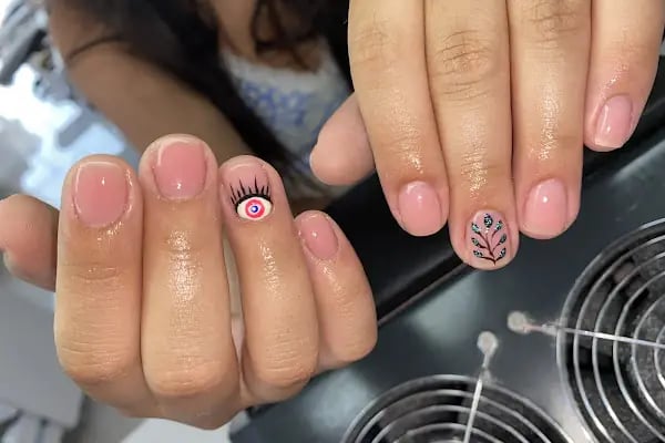 Pınar Yılmaz Beauty Nails - Resim 15