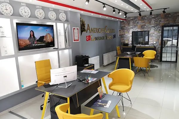 Arnavutköy Amerikan Kültür Yabancı Dil Kursu - Resim 3