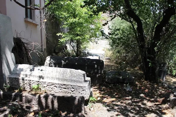 Kırlar( Kadılar) Mezarlığı - Resim 2
