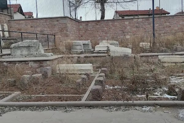 Kırlar( Kadılar) Mezarlığı - Resim 9