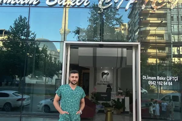 Diş Hekimi İmam Bakır ÇİFTÇİ diş kliniği - Resim 2