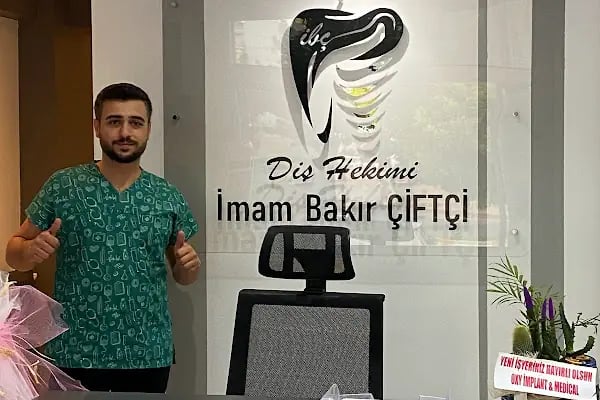 Diş Hekimi İmam Bakır ÇİFTÇİ diş kliniği - Resim 3