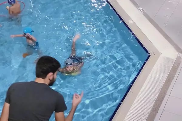 Akademi Yüzme Okulu - Resim 6
