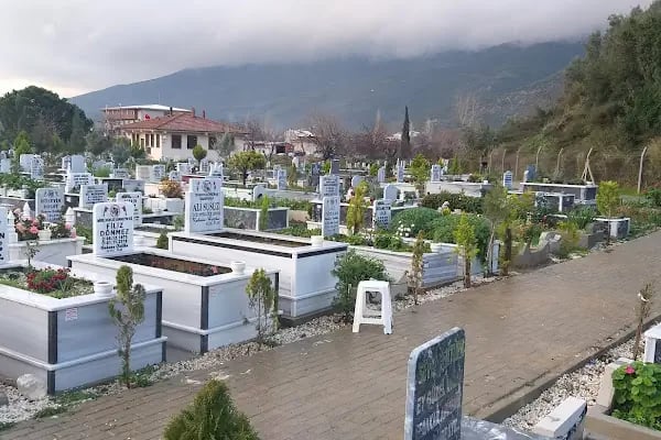 Gemlik Yeni Mezarlık - Resim 4