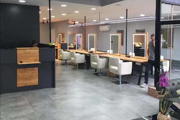 Artha Hair Studio - Resim 2