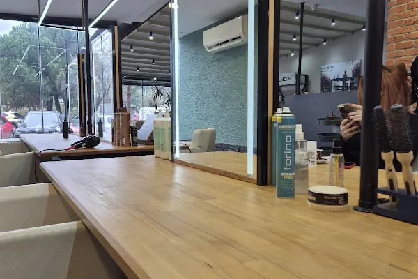 Artha Hair Studio - Resim 4