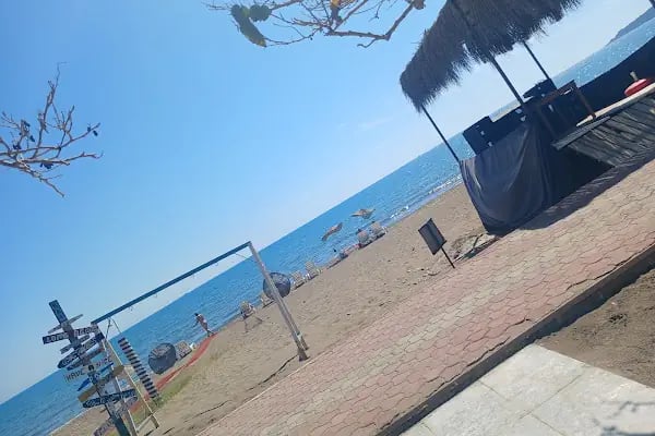 Deniz Beach Cafe(Alice Beach Park) - Resim 17