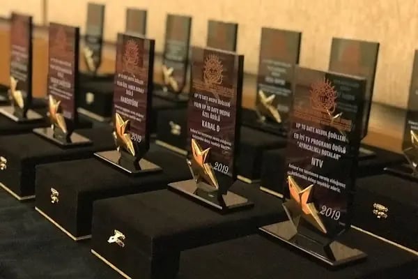 Sanat Grafik - Ankara Plaket Merkezi - Resim 13