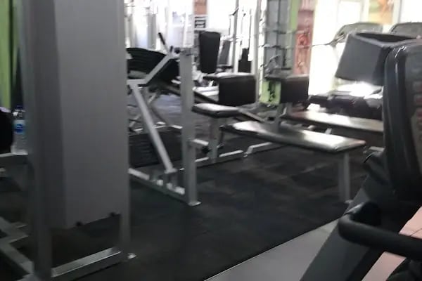 Santa Monica GYM - Güneşli - Resim 16