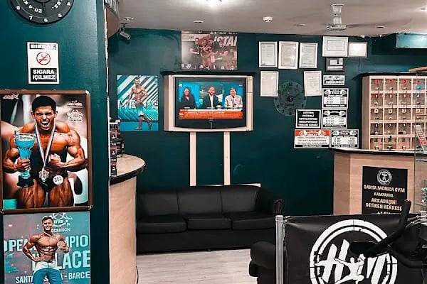 Santa Monica GYM - Güneşli - Resim 10