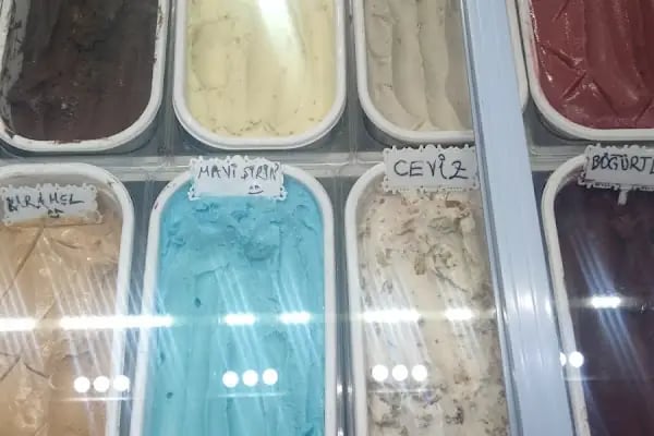 Firuze Pastaneleri Metropol Şubesi - Resim 5