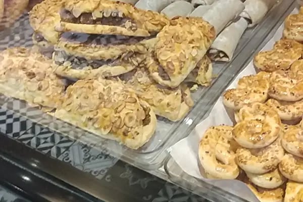 Bizim Ekmek &amp; Pasta Cafe - Resim 8