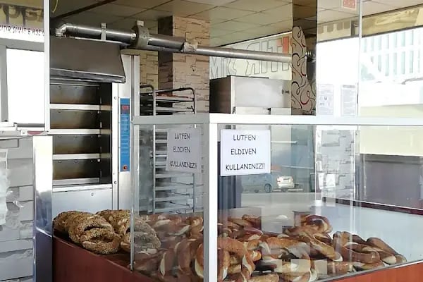 Bizim Ekmek &amp; Pasta Cafe - Resim 6