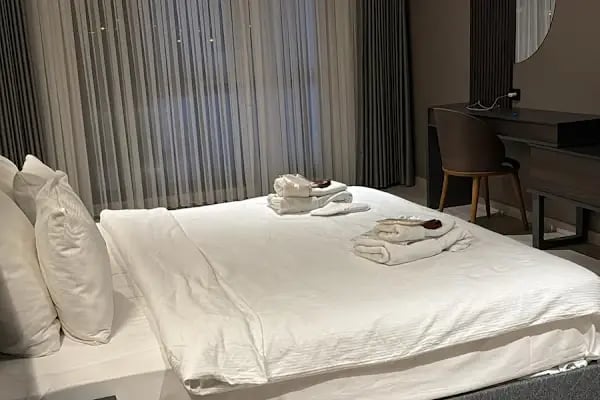 HOTEL 54 Luxury Suite - Cadde 54 AVYM - Resim 17