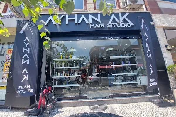 Ayhan Ak HairStudio - Resim 5