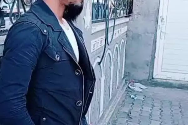 Ayhan Ak HairStudio - Resim 15