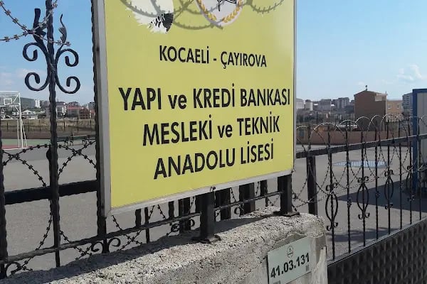 Yapı ve Kredi Bankası Mesleki ve Teknik Anadolu Lisesi - Resim 2