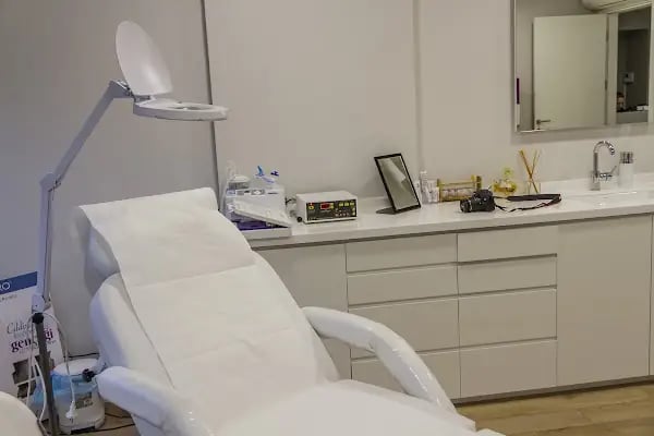Op. Dr. Harun Şimşek- Estetik ve Plastik Cerrahi Kliniği - Resim 12