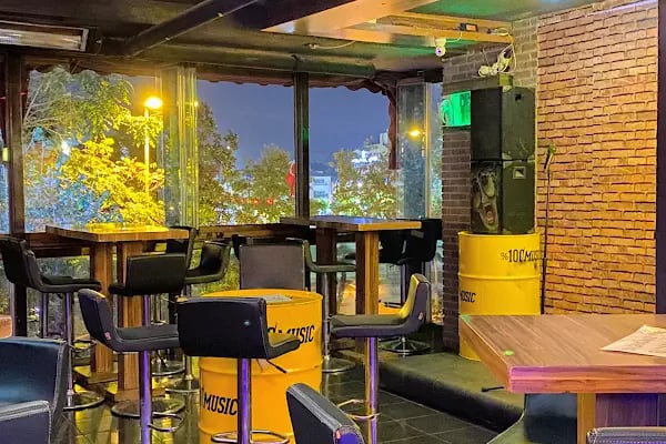 Alt Pub &amp; Music - Resim 9