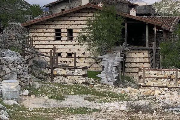 Sarıhacılar Camii - Resim 19
