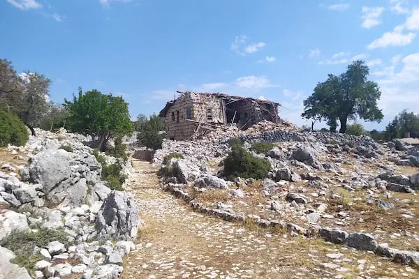 Sarıhacılar Camii - Resim 16