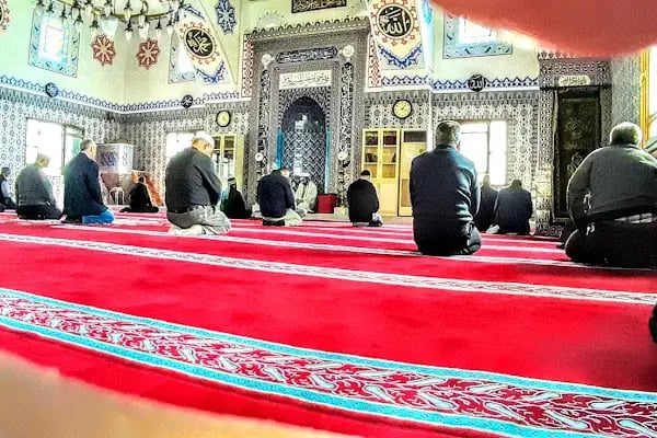 Mehmet Akif Ersoy Cami - Resim 10