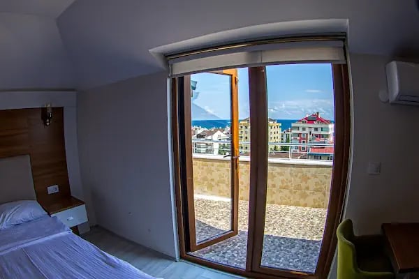Favorite Hotel - Resim 19