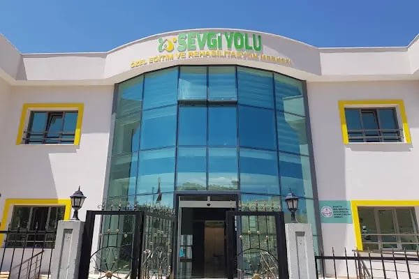 Sevgi Yolu Özel Eğitim ve Rehabilitasyon Merkezi - Resim 1