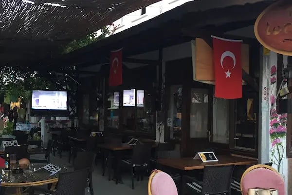 The Local Pub - Resim 17