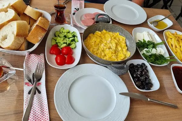 Demre Maraşım Restoran Çorba ev yemekleri. еда суп десерт. Home cooking soup dessert . Hausmannskost Suppe Dessert Eis - Resim 9
