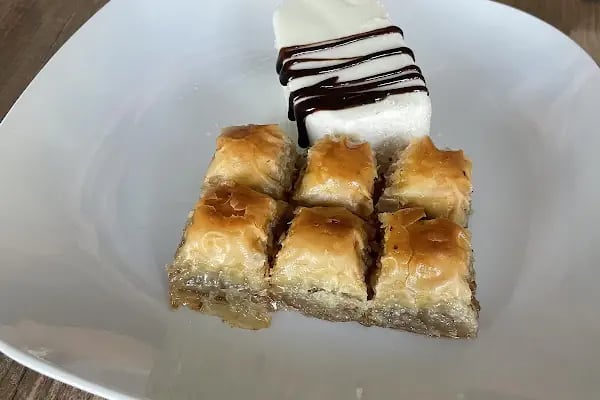 Demre Maraşım Restoran Çorba ev yemekleri. еда суп десерт. Home cooking soup dessert . Hausmannskost Suppe Dessert Eis - Resim 16