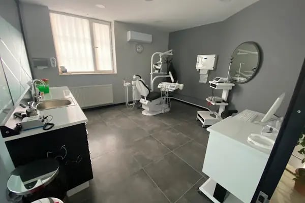 DENTAL AY AĞIZ VE DİŞ SAĞLIĞI POLİKLİNİĞİ - Resim 8