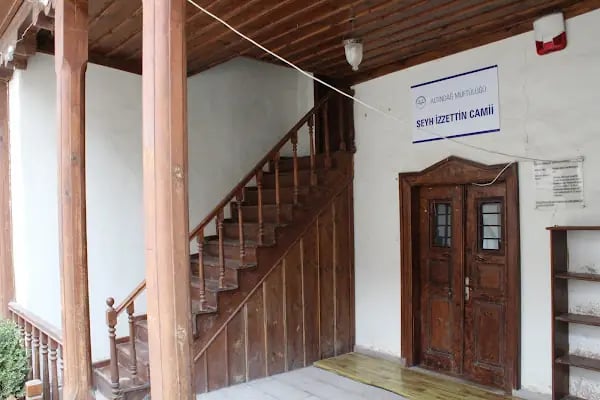 Şeyh İzzettin Cami - Resim 12