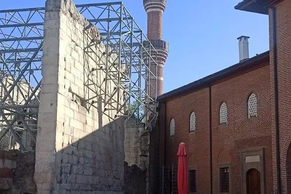 Şeyh İzzettin Cami - Resim 16